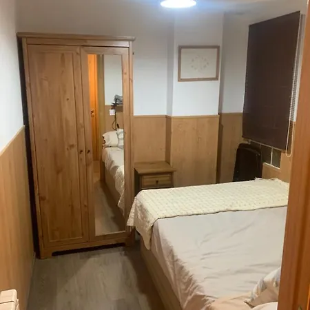 La Llar De Apartment