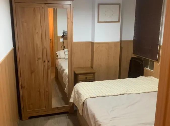 La Llar De Apartment